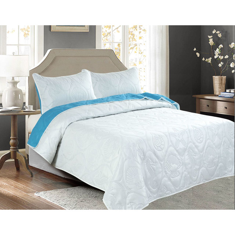 Shell Polyester Animal Print Bedding, Queen Bedspread + 2 Shams, Blue
