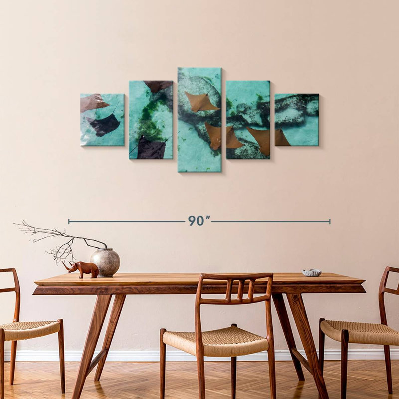 Underwater Sting Ray Family, 36" H x 80" W