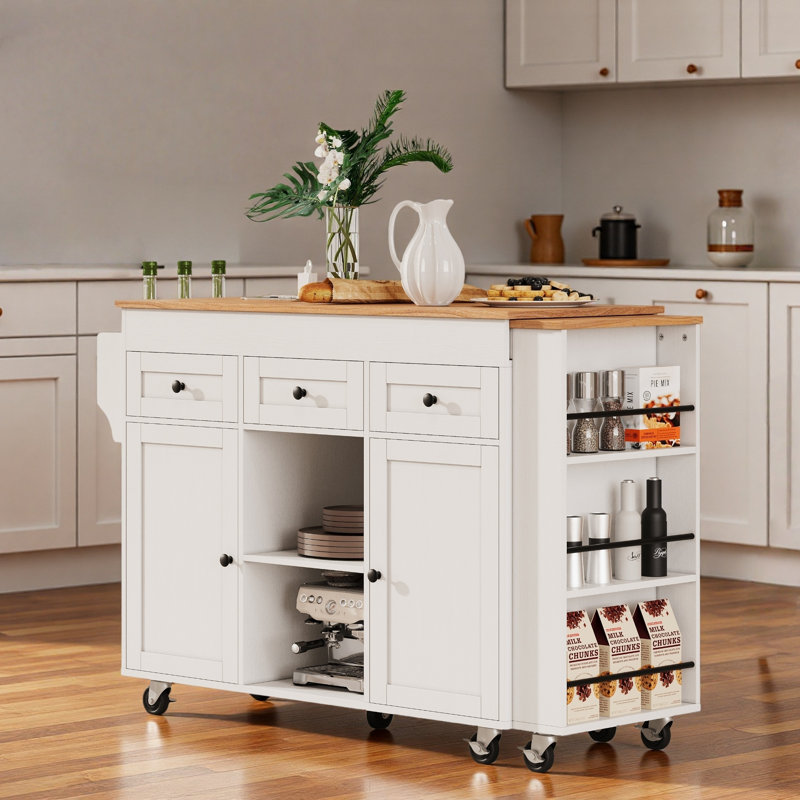 Îlot de cuisine roulant avec table de salle à manger extensible, station de charge, support de rangement ouvert à trois niveaux, 3 tiroirs et 2 armoires de rangement