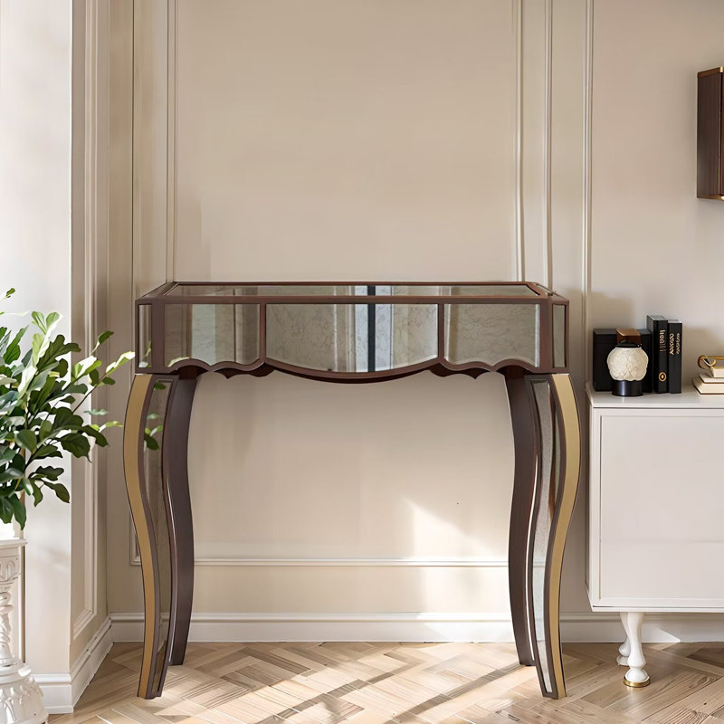 Console 30,07 po Jaelyne