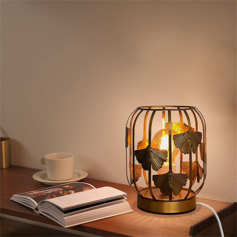 Metal Table Lamp, Gold