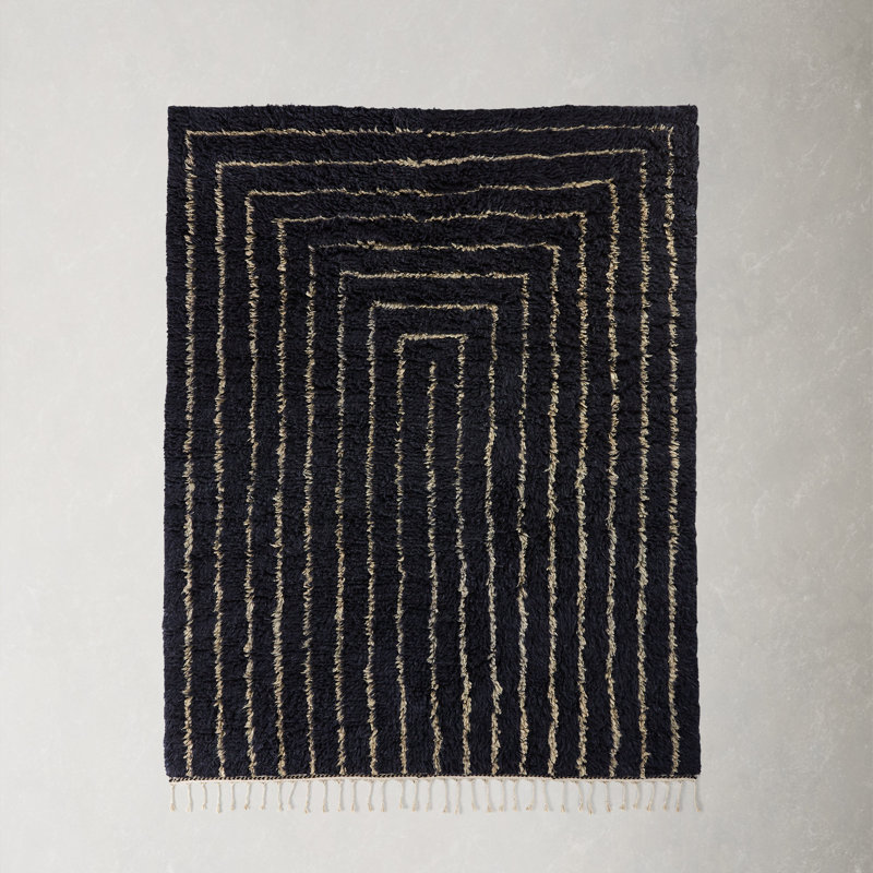 Essi Navy/Beige Wool Area Rug, Rectangle 8' x 10'