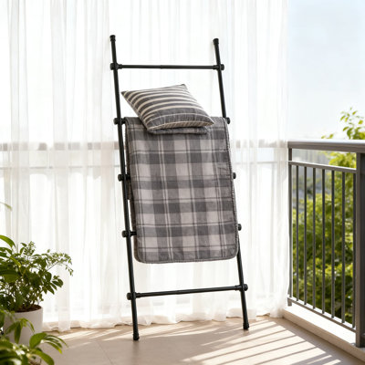 Metal Blanket Ladder With Adjustable Width, 5.4 Ft Tall 5-Rung Quilt Holder Rack, Strong Load Capacity For Space-Saving Farmhouse Decor In Living Room And Bedroom