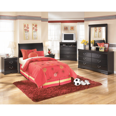 Amaaima Piece Bedroom Set