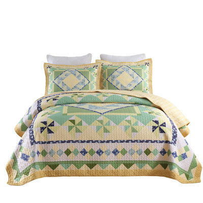 B197 Polyester Quilted Floral Quilt