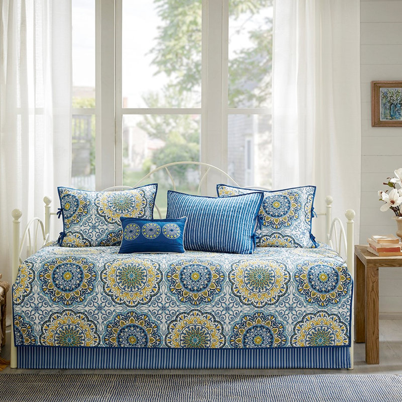 Housse de lit de jour pour lit simple bleu - réversible 6 pièces, avec imprimé médaillon et revers rayé, comprend 1 housse, 3 taies décoratives, coussin décoratif, pièce réversible lavable à la machine, grand matelas