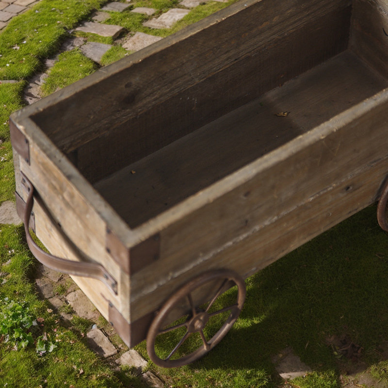 Boîte à fleurs en bois