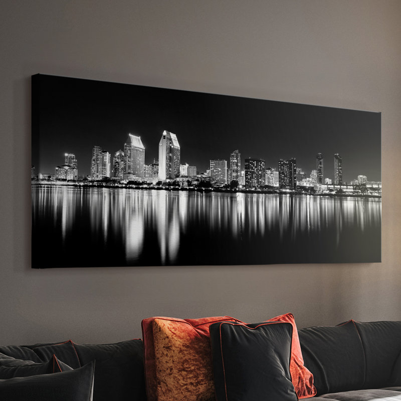 San Diego Lights- Toile tendue avec châssis - Prêt à être accroché, H 20 po x l 50 po