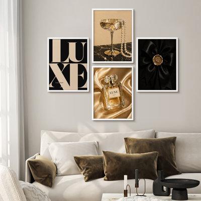 Ensemble de 4 reproductions d'art encadrées luxueuses - objets de luxe dorés et noirs pour le salon ou la chambre à coucher