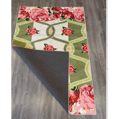 Green-Themed Rose Patterned Floret Rug