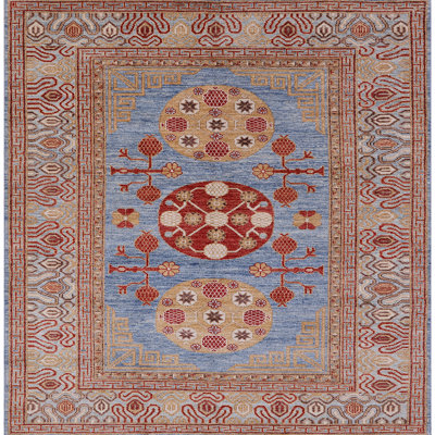 Tapis brun à motif oriental