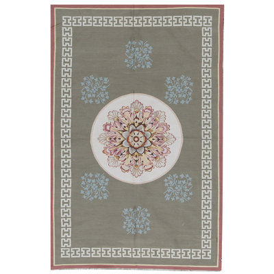 Tapis crème et vert noué à la main de haute qualité
