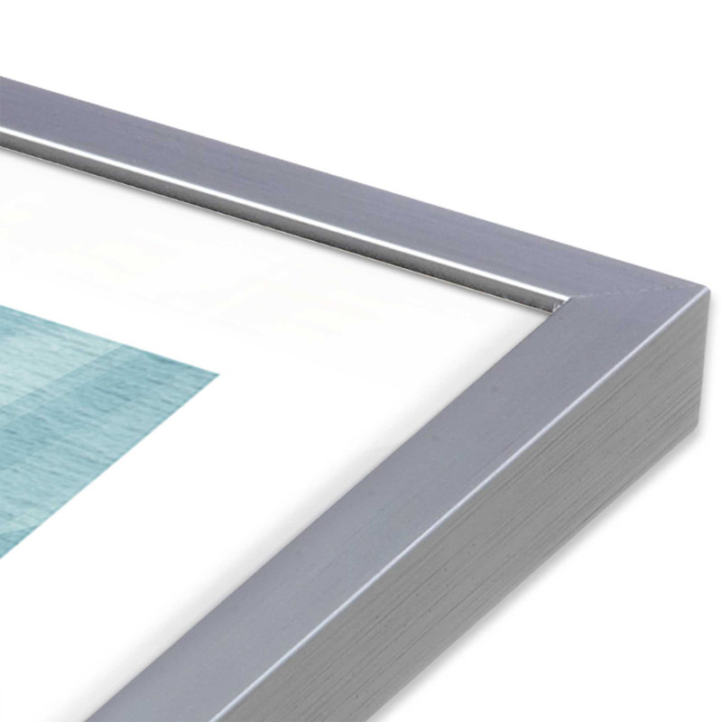 «Coastal Town Views», impression roulée, Cadre en chrome poli, H 13,25 po x l 17,25 po x P 1,25 po