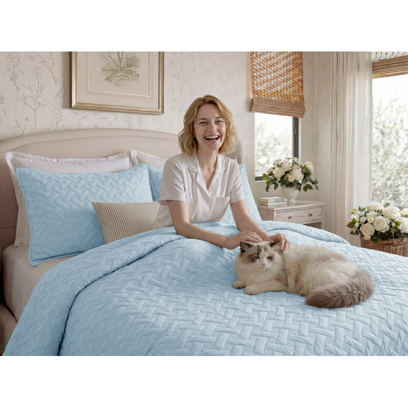 Best Seller Quilted Blanket - Textured Weave Pattern, Airy Lightweight Bed Covering,85gsm, Queen Quilt + 2 Standard Shams