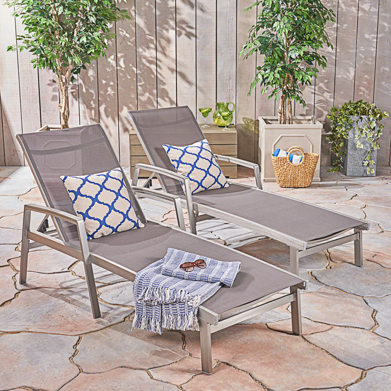 Chaise longue confortable