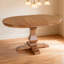 Table de salle à manger ovale extensible avec surface lisse, pour le divertissement et l'utilisation quotidienne dans les maisons modernes.-434094703