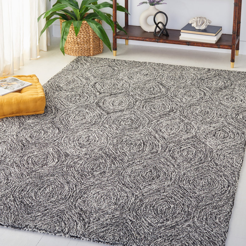 Tapis noir Vedika, Rectangle 5 pi x 8 pi