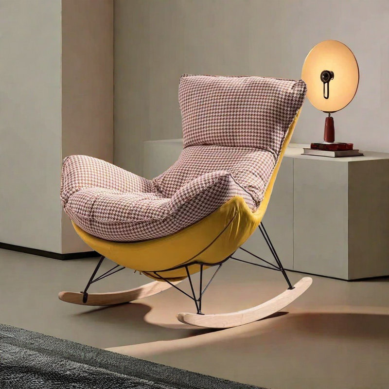 Belle chaise berçante Nordic Leisure, Blanc cassé / jaune