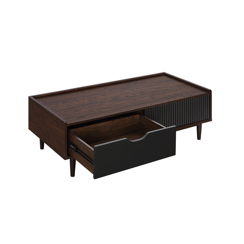 Table basse en noir, Noir