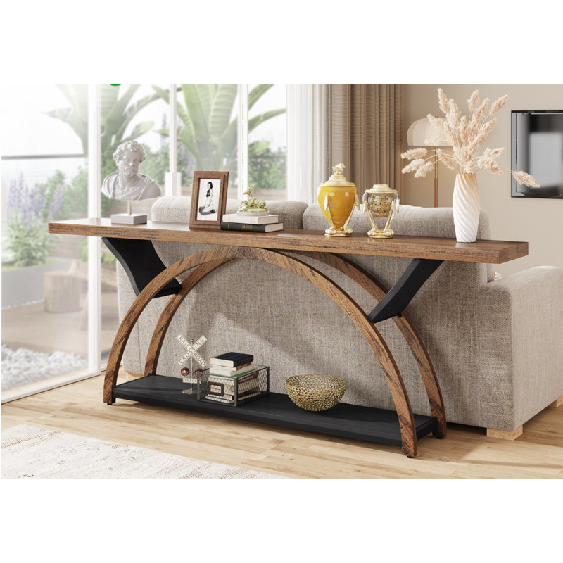 Console avec tablette de rangement, canapé long et étroit, derrière le canapé