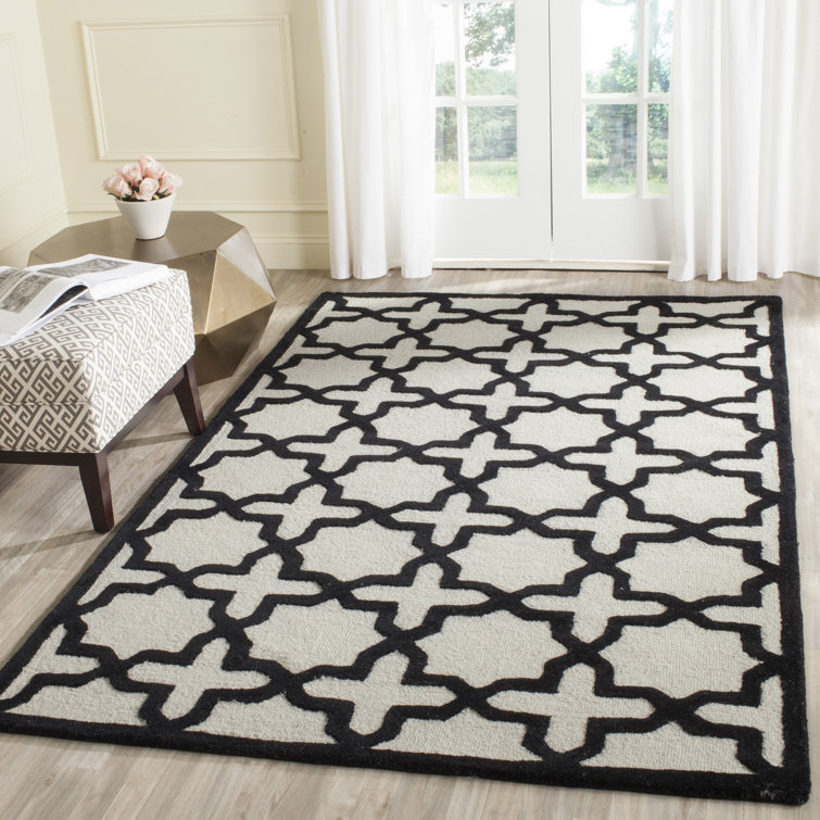 Cannen Hand Tufted Wool Geometric Rug