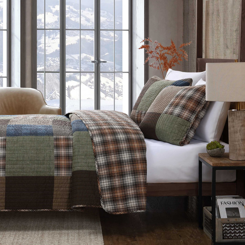 Full Brown Cotton Reversible Patchwork Quilt Set