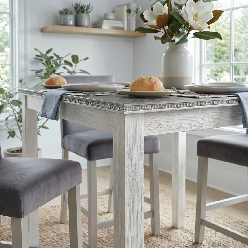 Ensemble de table de salle à manger 5 pièces avec 4 chaises rembourrées, pieds en bois massif, plateau de table en bois aggloméré, pour la salle à manger, facile à nettoyer, décoration en cristal acrylique, gris argenté, assemblage facile