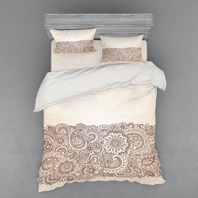 Traditional Polyester Floral Duvet Cover, Queen Duvet Cover + 3 Additional Pieces
