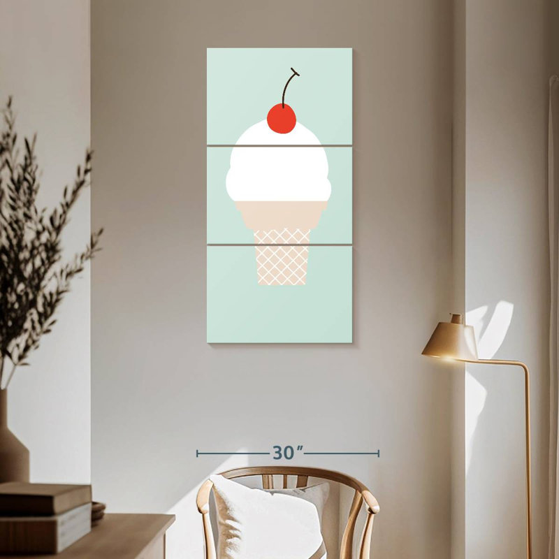 Cornet de glace I, H 62 po x l 30 po