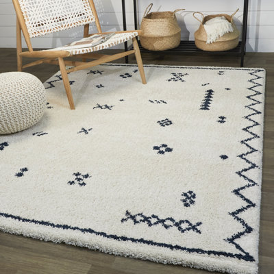 Kashvi Southwestern Shag Area Rug