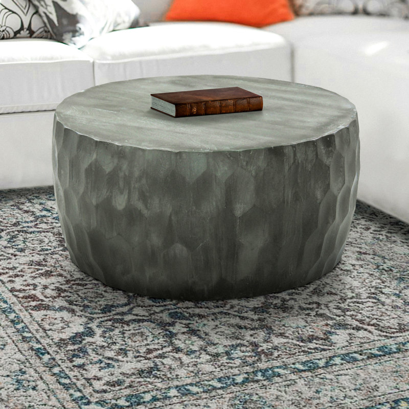 Table basse en bois de manguier, forme de tambour rond martelé