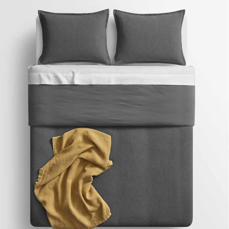 Cascade Duvet Cover Set, Queen Duvet Cover + 2 Queen Shams, Tomato