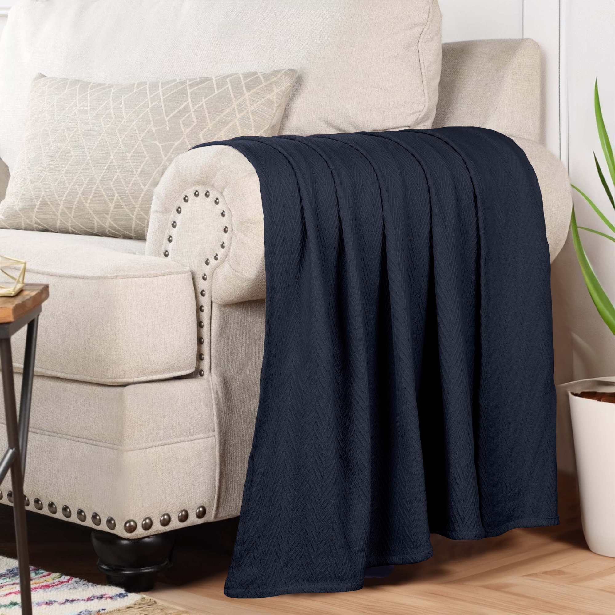 Jareth Woven Metro Zig-Zag All-Season Cotton Blanket, Navy Blue, Throw