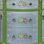 Armoire de rangement en bois peinte à la main