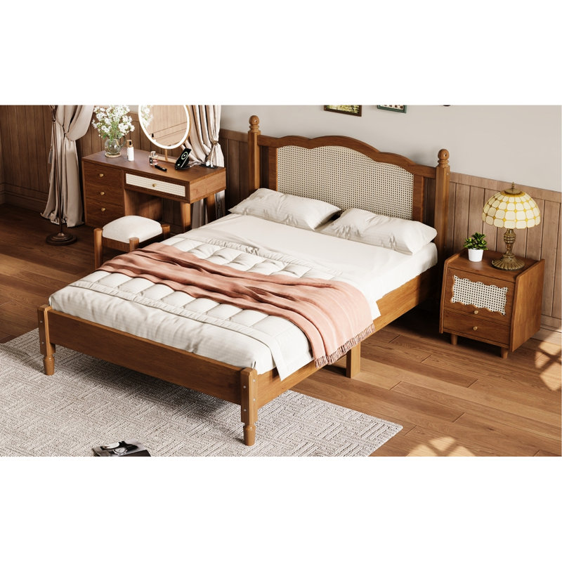 Lit double avec tête de lit attrayante, noyer, plateforme en bois noyer Serenity
