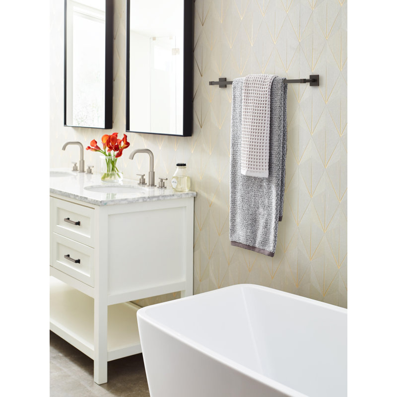 Porte-serviettes mural 25,87 po Appoint, Bronze frotté à l'huile, P 2,7 po x L 26,8 po x H 0,75 po 