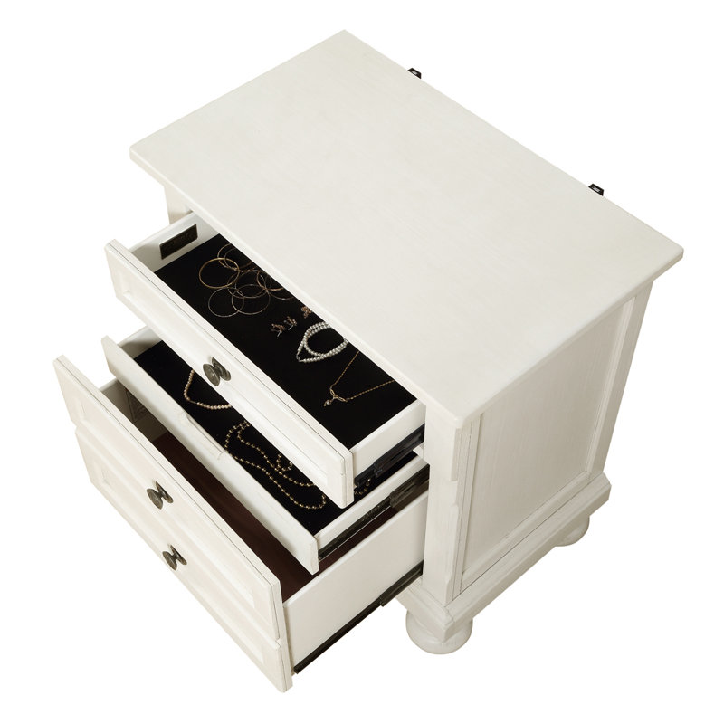 Kynsleigh 29.25'' Tall 3 - Drawer Nightstand, Oyster White