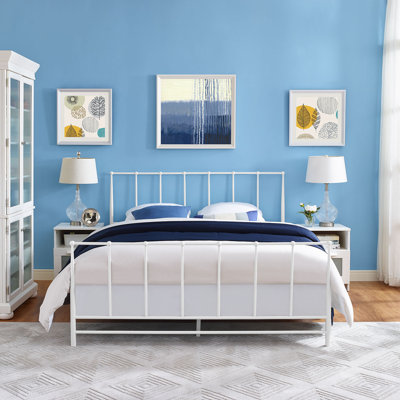 Estate Cottage Platform Bed