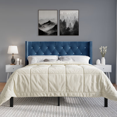 Eymi Velvet Upholstered Bed with 2 Nightstands