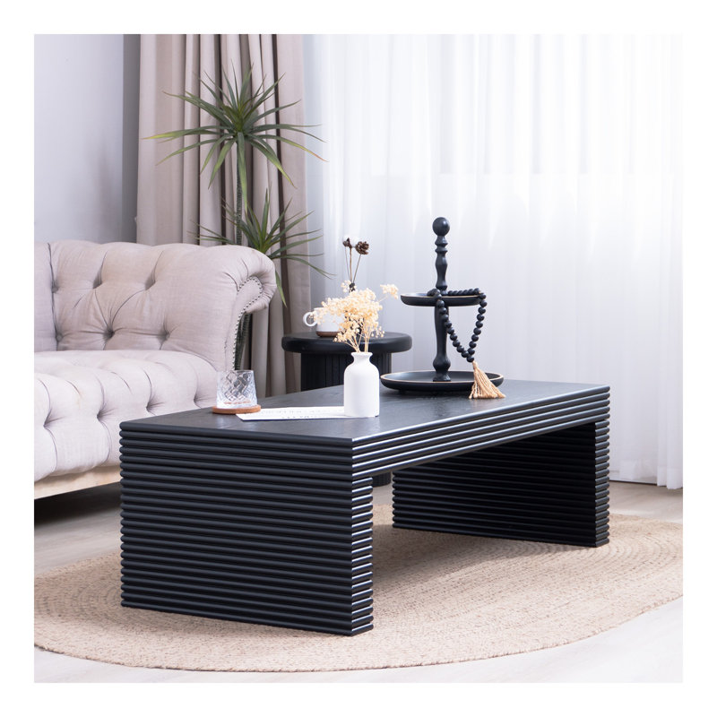 Table basse 47,6 "à nervures noires modernes - Table de centre rectangulaire à profil bas pour le salon