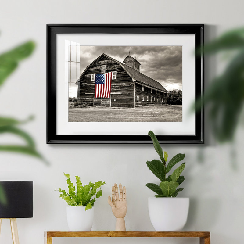 Modern Barn III - impression encadrée, Cadre noir, H 18,5 po x l 24,5 po x P 1,5 po