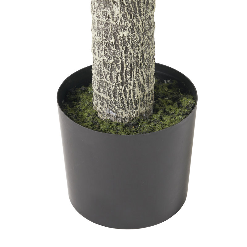 Yucca artificiel en pot, H 54,5 po x l 34 po x P 34 po