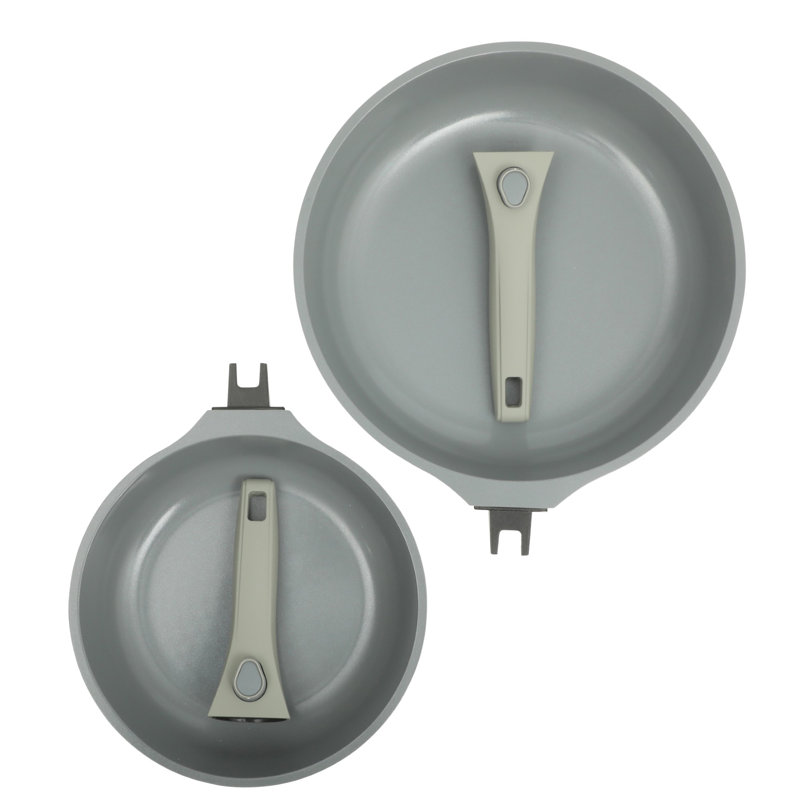 Ensemble de poêles à frire en aluminium coulé avec poignées amovibles 8 et 10 pouces Sur La Table Kitchen Essentias Craft Studio