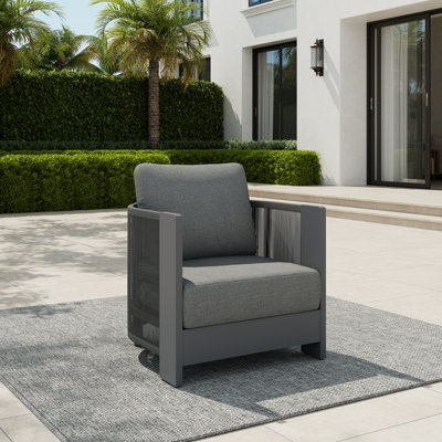Chaise d'extérieur avec coussins