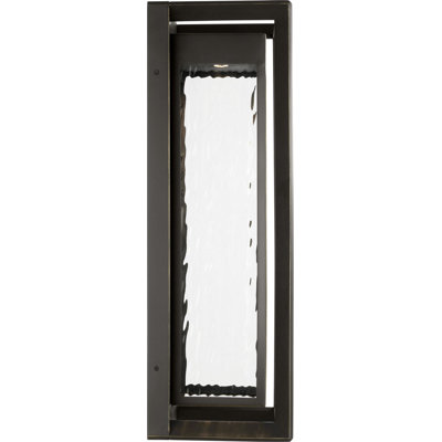 Urbandale Grande Wall Lantern