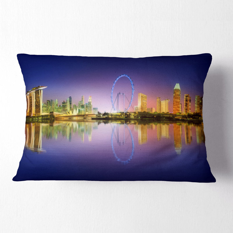 Coussin lombaire et ciel cityscape singapour