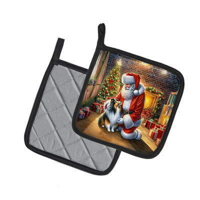 Caroline's Treasures Moments With Santa Polyester Potholder Set