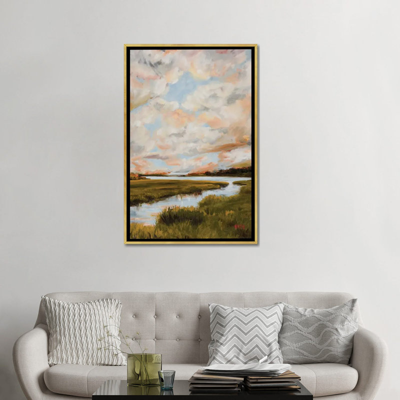 Des nuages chauds au-dessus du marais, Toile avec cadre flottant or, H 48 po x l 32 po x P 1,5 po