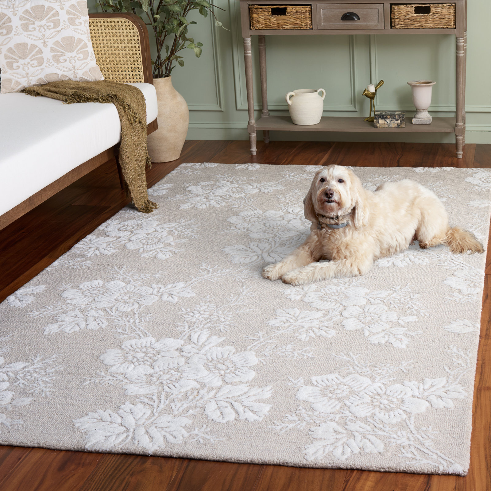 Hand-Tufted Wool Floral Rug, Rectangle 5' x 8'