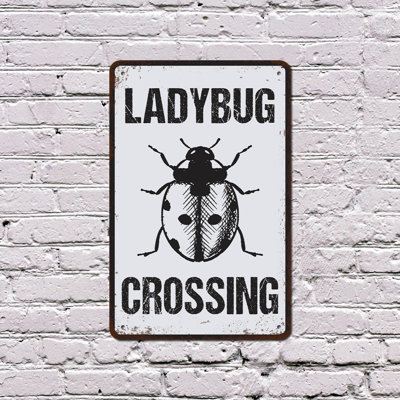 Enseigne en plastique 8 po x 12 po Ladybug Crossing